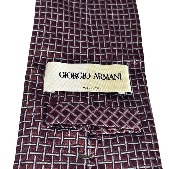 Giorgio Armani Necktie Tie Classic Luxury Window Pane Sheen 100% Silk Made Italy - Picture 7 of 11